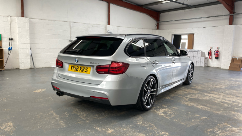 BMW 3 Series 320i M Sport Shadow Edition 5dr Step Auto Petrol Estate